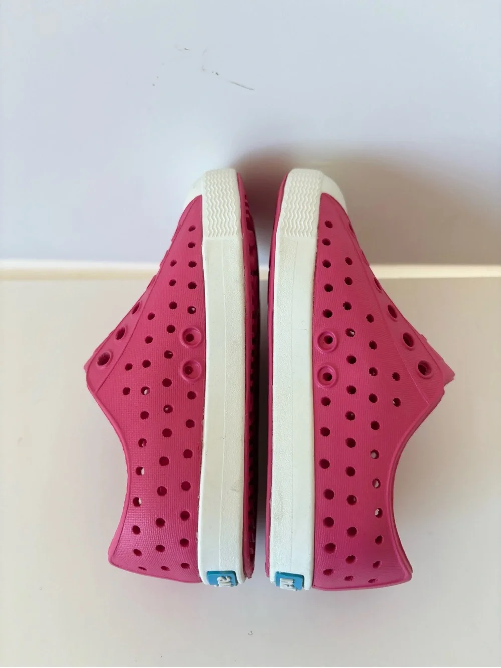 Native Shoes Jefferson Slip-On Water Friendly Sneakers in Hollywood Pink size 7